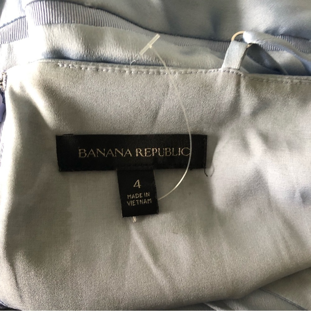 Banana Republic Peplum dress stain Silky blue - Picture 9 of 10
